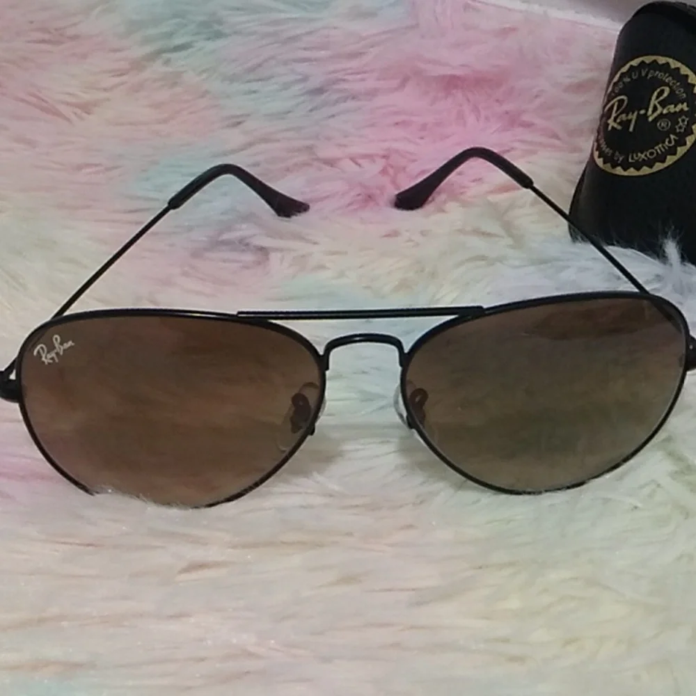 SALE! Authentic New Ray-Ban Sunglasses Everything You See Included - Picture 4 of 12